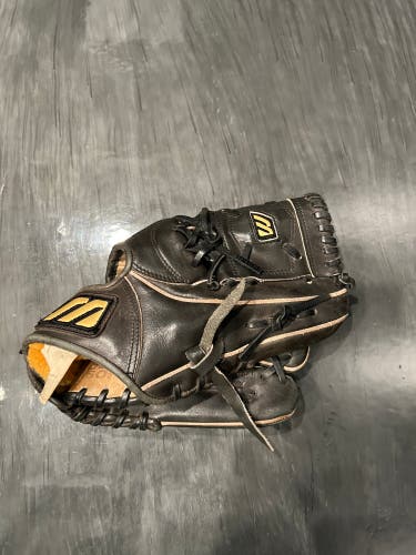 Mizuno 11-inch Baseball Glove