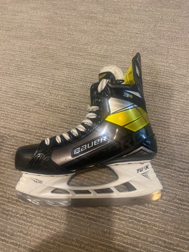 Used Bauer Supreme 3S Hockey Skates Size 10.5