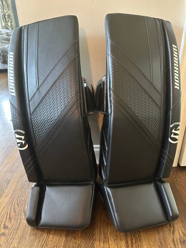 NWT Warrior Ritual G/6 E+ Goalie Leg Pads Intermediste Size 32+1 Black