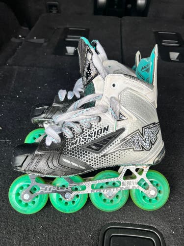 Senior size 9 Mission inhaler FZ-0 inline hockey skates