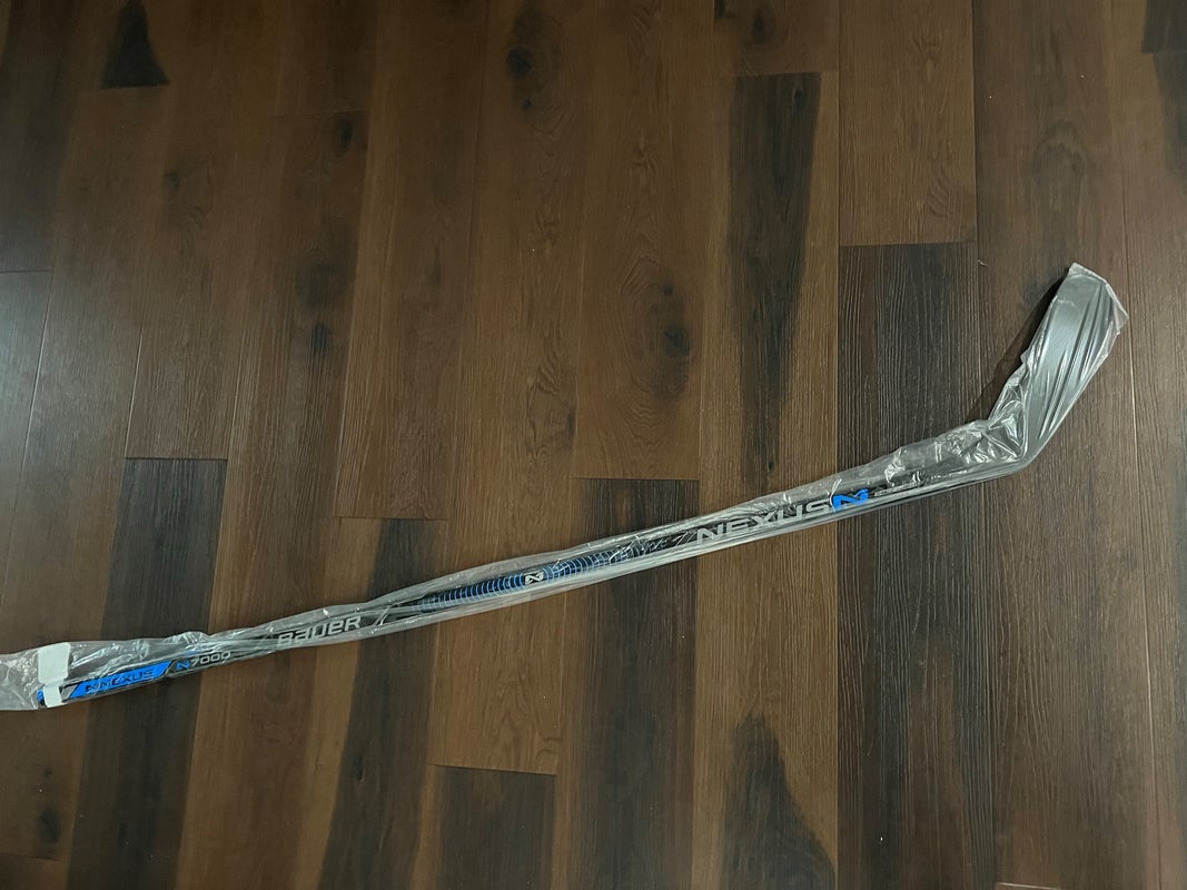 Intermediate Right Handed PM9 Nexus 7000 Hockey Stick