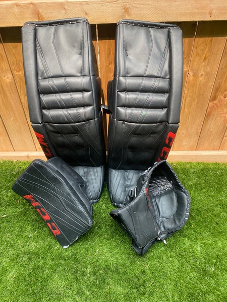 Used 35+2 Regular CCM Extreme Flex III Goalie Full Set