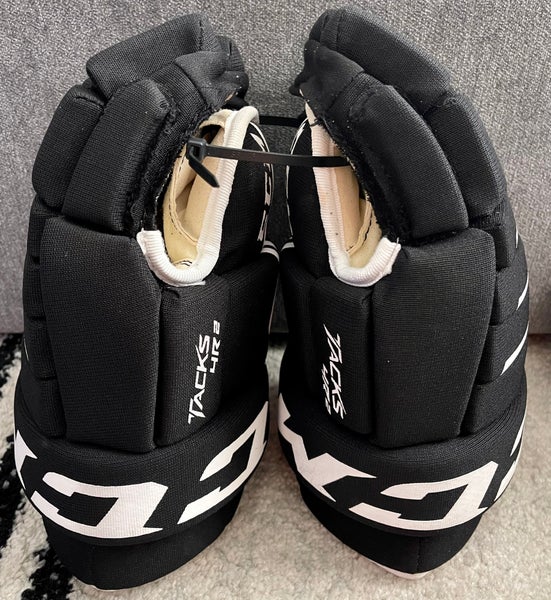 CCM 13" Tacks 4R2 Gloves