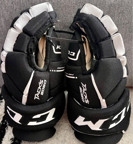 Used CCM 13" Tacks 9060 Gloves