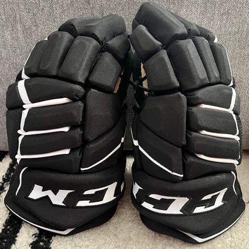 Used CCM 13"  JetSpeed FT370 Gloves