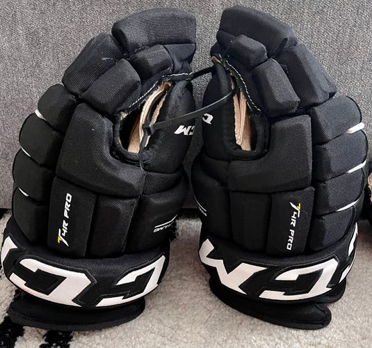 Tack 4R Pro Glove