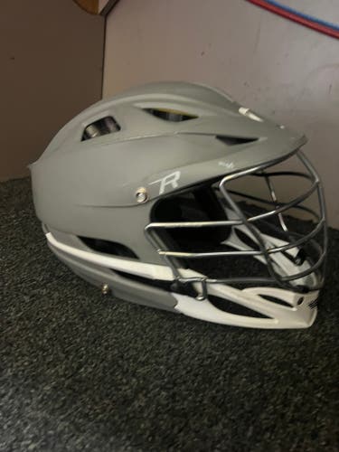 Matte Gray Cascade R Helmet