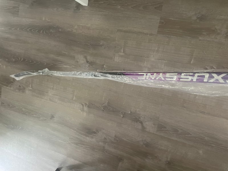 Senior New Right Handed Bauer Nexus Sync Hockey Stick P29 Pro Stock