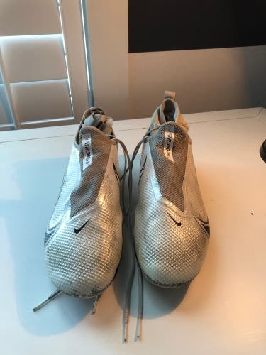 Used Size 10 (Women's 11) Nike Vapor edge pro 360