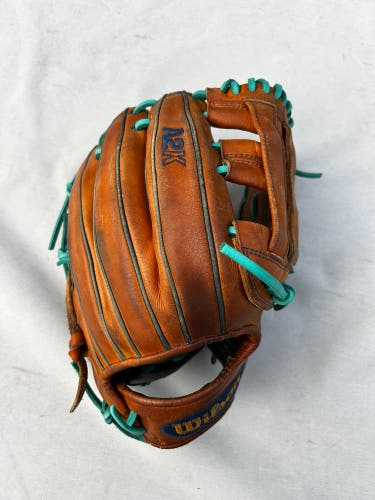 Wilson A2K DW5 Baseball Glove