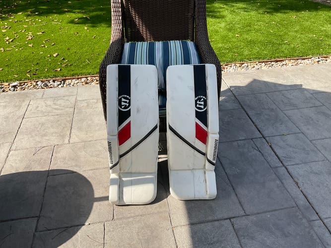 Used 32" Warrior Ritual G5 Goalie Leg Pads