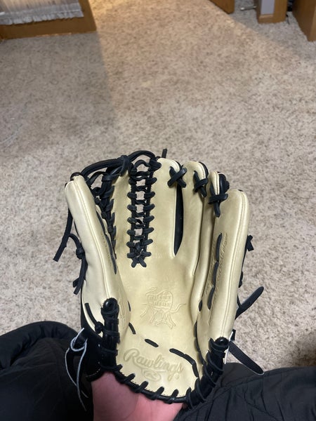New Outfield 12.75" Heart of the Hide Baseball Glove