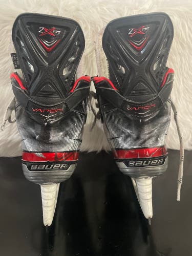 Junior Used Bauer Vapor 2X Pro Hockey Skates D&R (Regular) 3.5