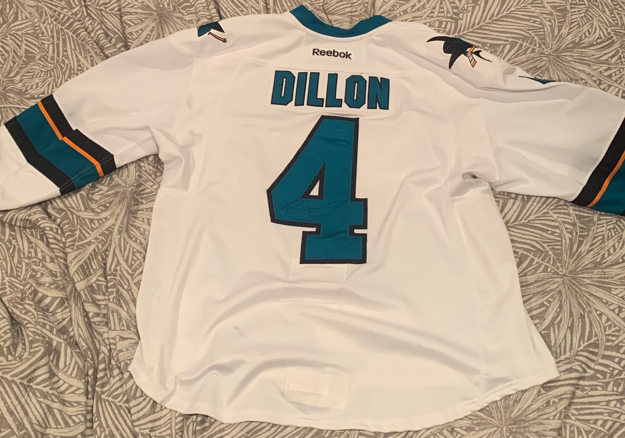 Corey Dillon Signed Jersey (Schwartz Sports COA)