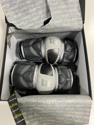 NWT Epoch Integra Arm Pads Grey Medium