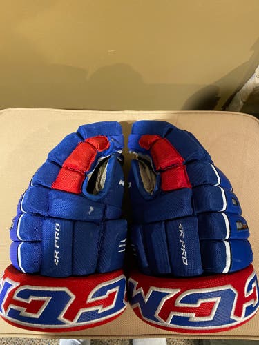 Used CCM 14"  Tacks 4 Roll Pro Gloves