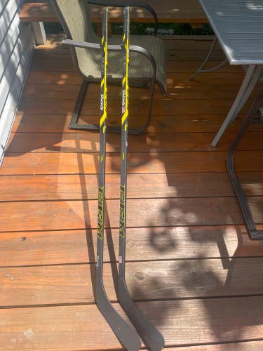 2 Auston Matthews Senior Left Hand P29 Pro Stock Tacks Hockey Stick