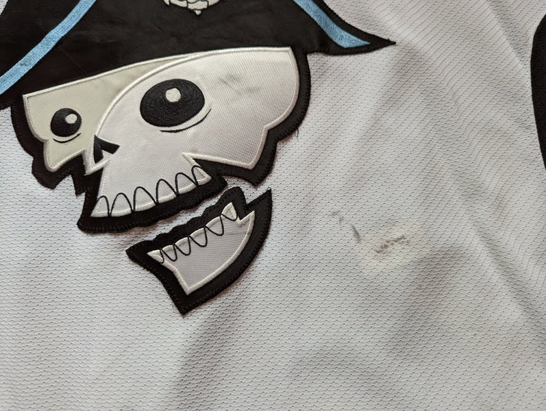 AHL Milwaukee Admirals Signed Autographed Reebok Size Small Hockey Jersey!