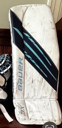 30" Bauer Vapor 3X Goalie Leg Pads