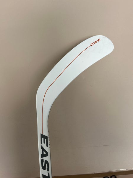 Easton Mako M5 II 65 E7 Intermediate Hockey Stick, Left Handed, Hockey  Sticks -  Canada