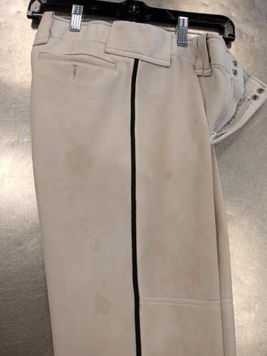 Mizuno Used Medium White Women's Game Pants