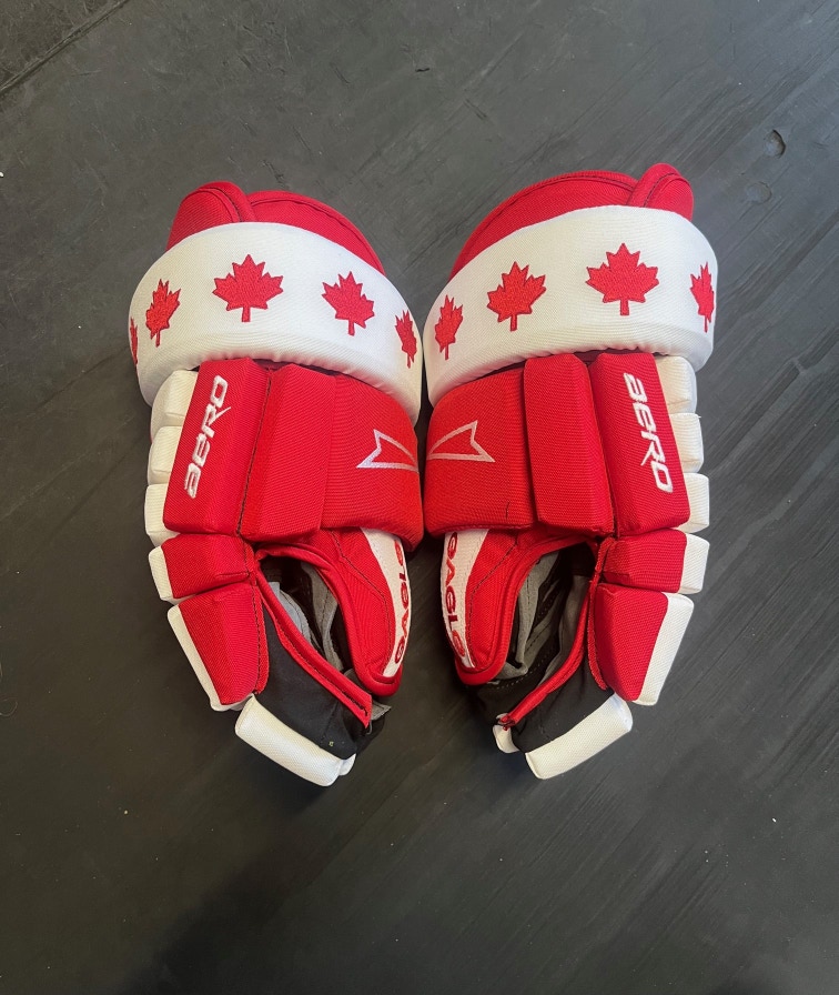 New Red/White Canada Custom Eagle Aero Gloves (Made in Canada) (Gaero CP)