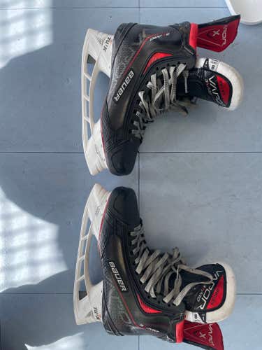 Senior New Bauer Vapor 3X Pro Hockey Skates Regular Width Size 8 FIT 1