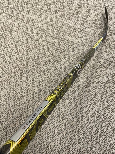 CCM AS-V Pro 55 flex P29 curve right hand stick