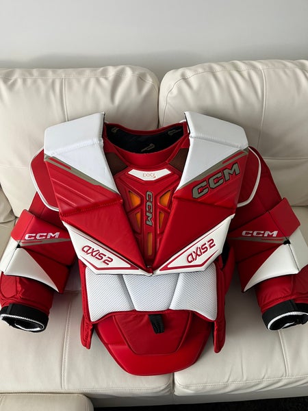 CCM Axis 2 Chest Protector Senior Large
