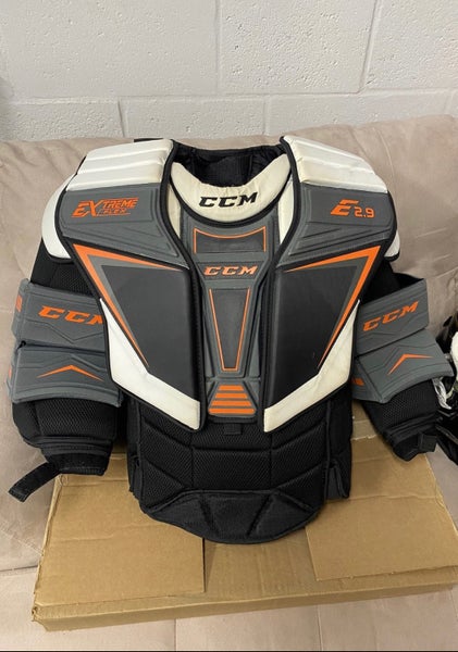 Medium Used CCM Extreme Flex Shield E2.9 Goalie Chest Protector