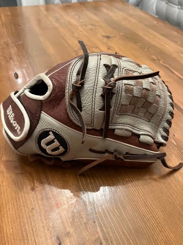 Wilson A900 - 12” Softball Glove