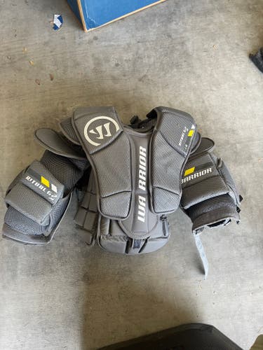 Used Large/Extra Large Warrior Ritual G2 Goalie Chest Protector