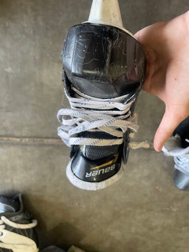 Senior Used Bauer Supreme S27 Hockey Goalie Skates Regular Width Size 9