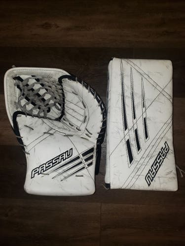 Passau Intermediate Goalie Glove and Blocker Set