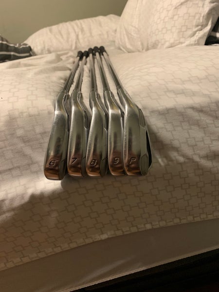 Used Right Handed Graphite Shaft Tour Burner Iron Set