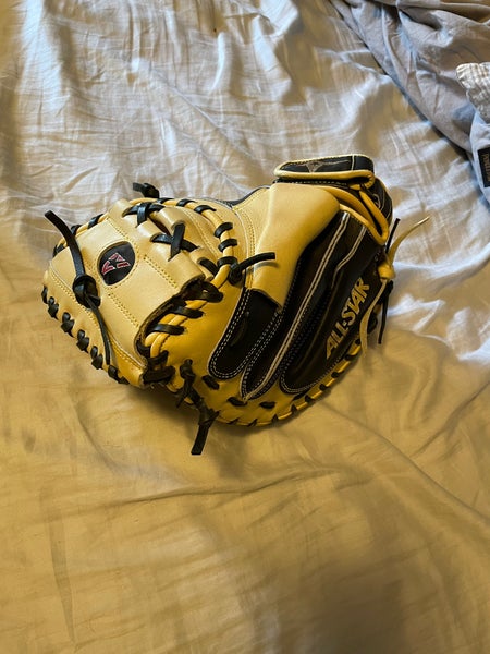 Right Hand Throw 33.5" CM3000SBT Catcher's Glove