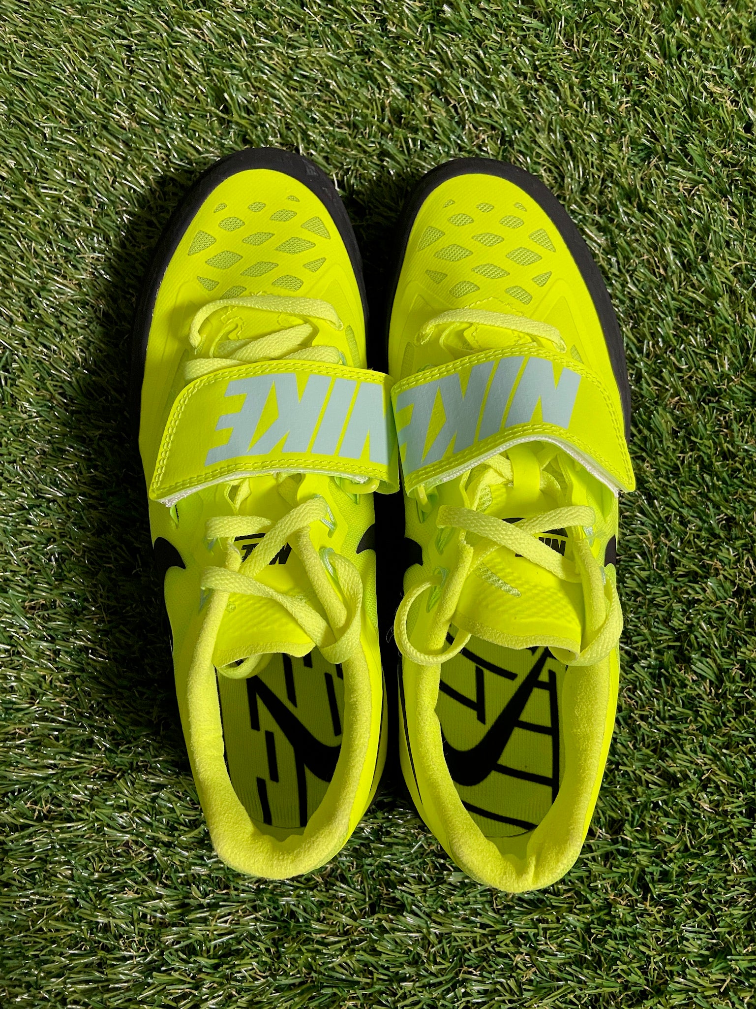 womens nike throwing shoes