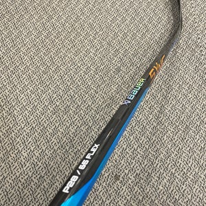 Bauer Nexus Sync 65 flex P28 curve right hand stick