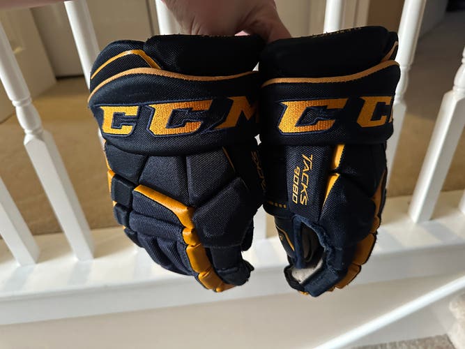 CCM gloves 11” navy gold