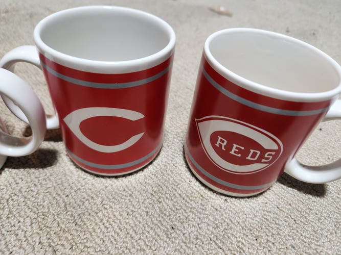 Cincinnati Reds MLB Official Licensed PAPEL FREELANCE Coffee Mug