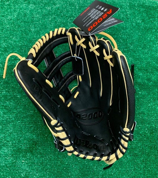 2023 Wilson A2000 OT7 SuperSkin 12.75 Outfield Baseball Glove, LHT