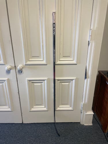 Senior Right Handed P28  Jetspeed Team Hockey Stick
