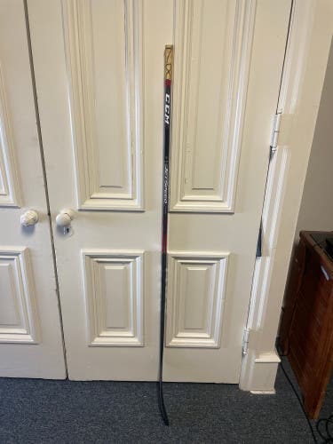 Senior Right Handed P28  Jetspeed Team Hockey Stick