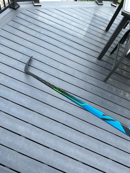 Senior Left Hand P28 Pro Stock Nexus Geo Hockey Stick
