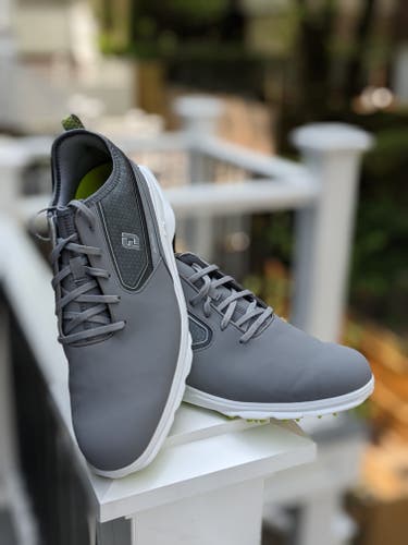 Men's New Size 13 Footjoy Golf Shoes - SUPERLITES XP