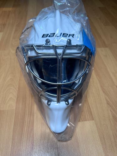 Brand New Bauer 960 Cateye Goalie Mask Senior Medium
