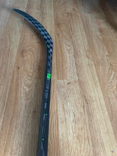 Senior Right Handed P92  Ag5nt Hockey Players Stick