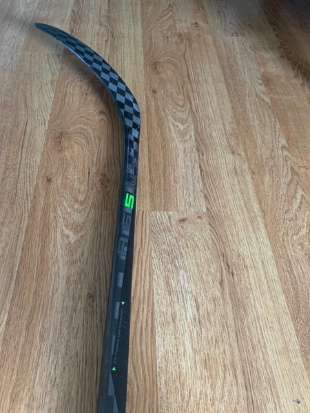 Senior Right Handed P92 Ag5nt Hockey Players Stick