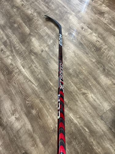 New Right Handed P29 CCM JetSpeed FT5 Pro Hockey Stick
