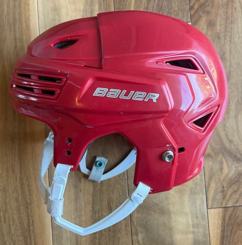 Bauer RE-AKT 200 | Medium | Red